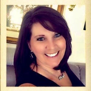 Meet your Posher, Tina